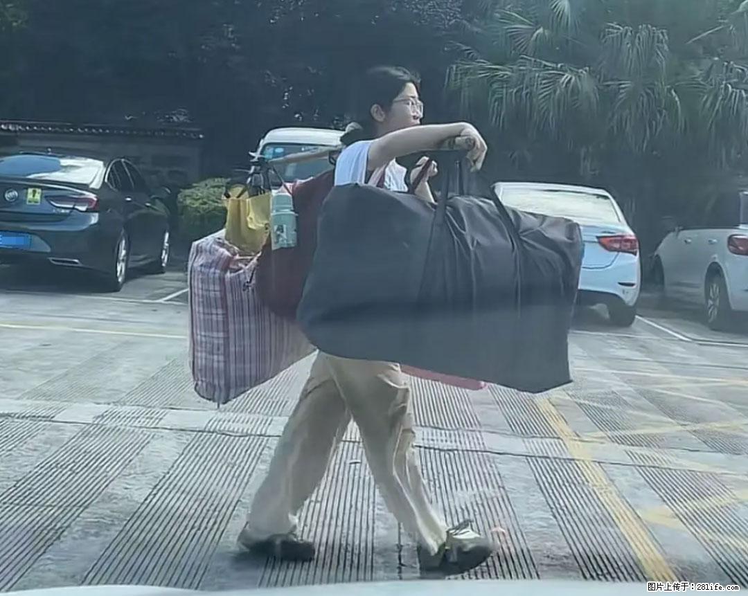 全网追的“扁担女孩”，找了一份暑假工，时薪12元 - 遂宁生活资讯 - 遂宁28生活网 suining.28life.net